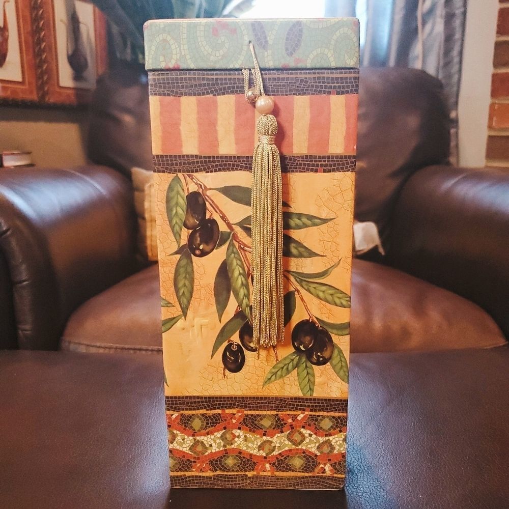 Tuscan Style Box 